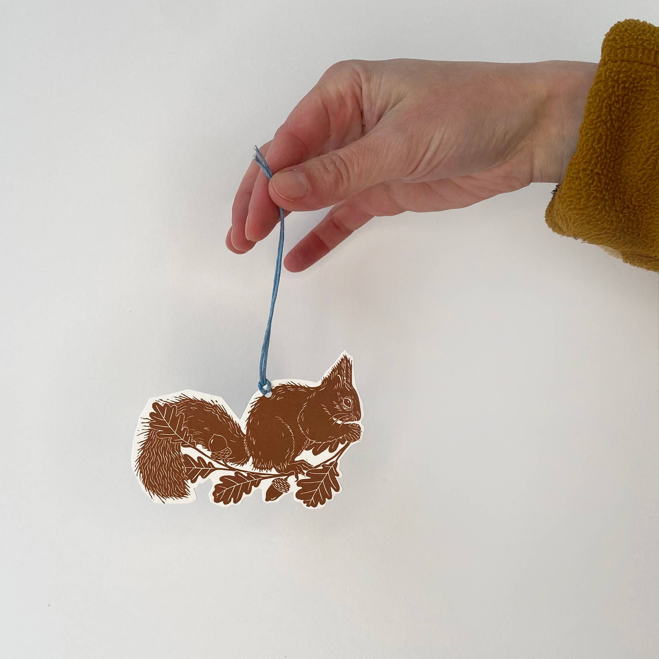 Foraging Squirrel Concertina Card + Decoration