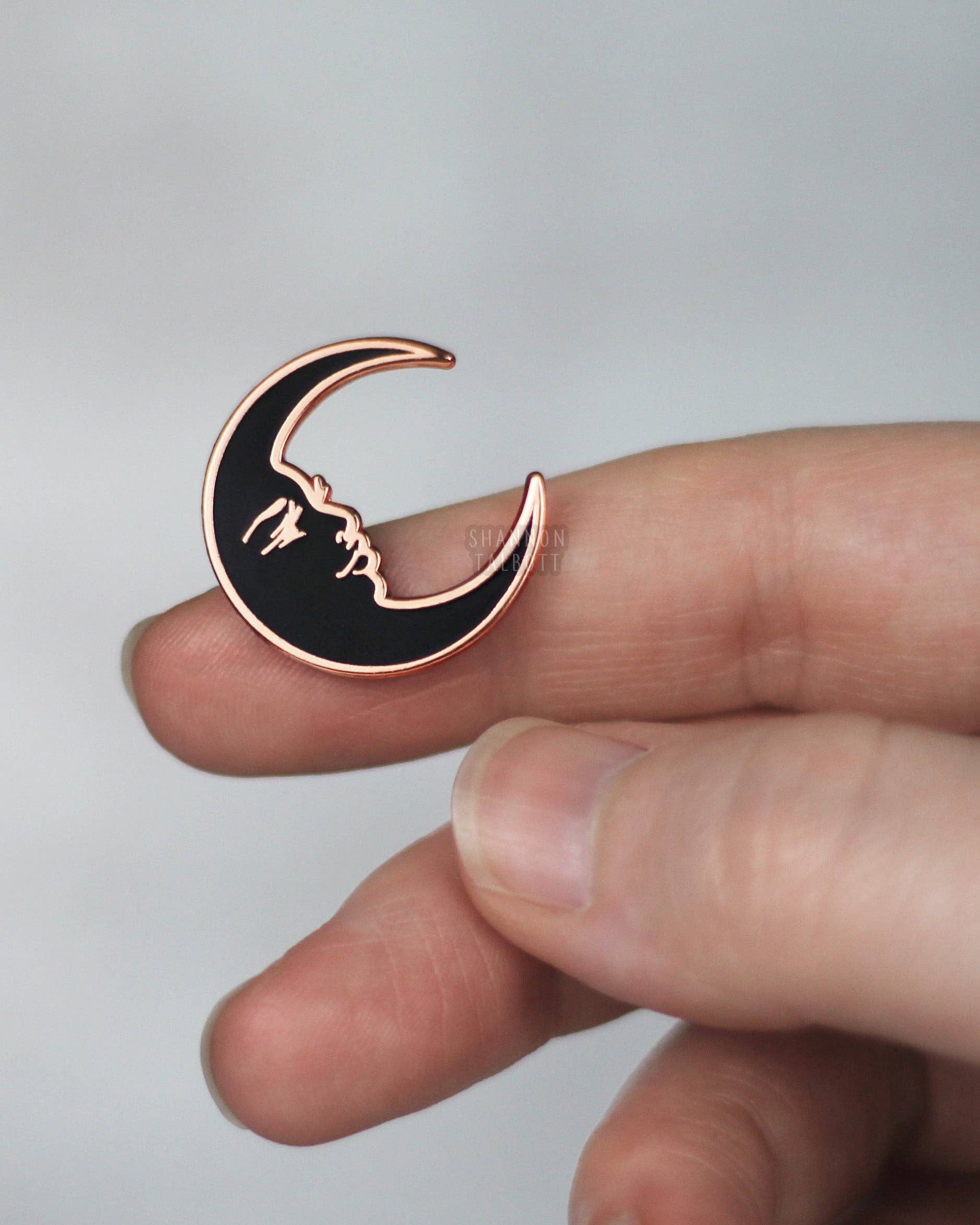 La Luna Moon Pin - Black