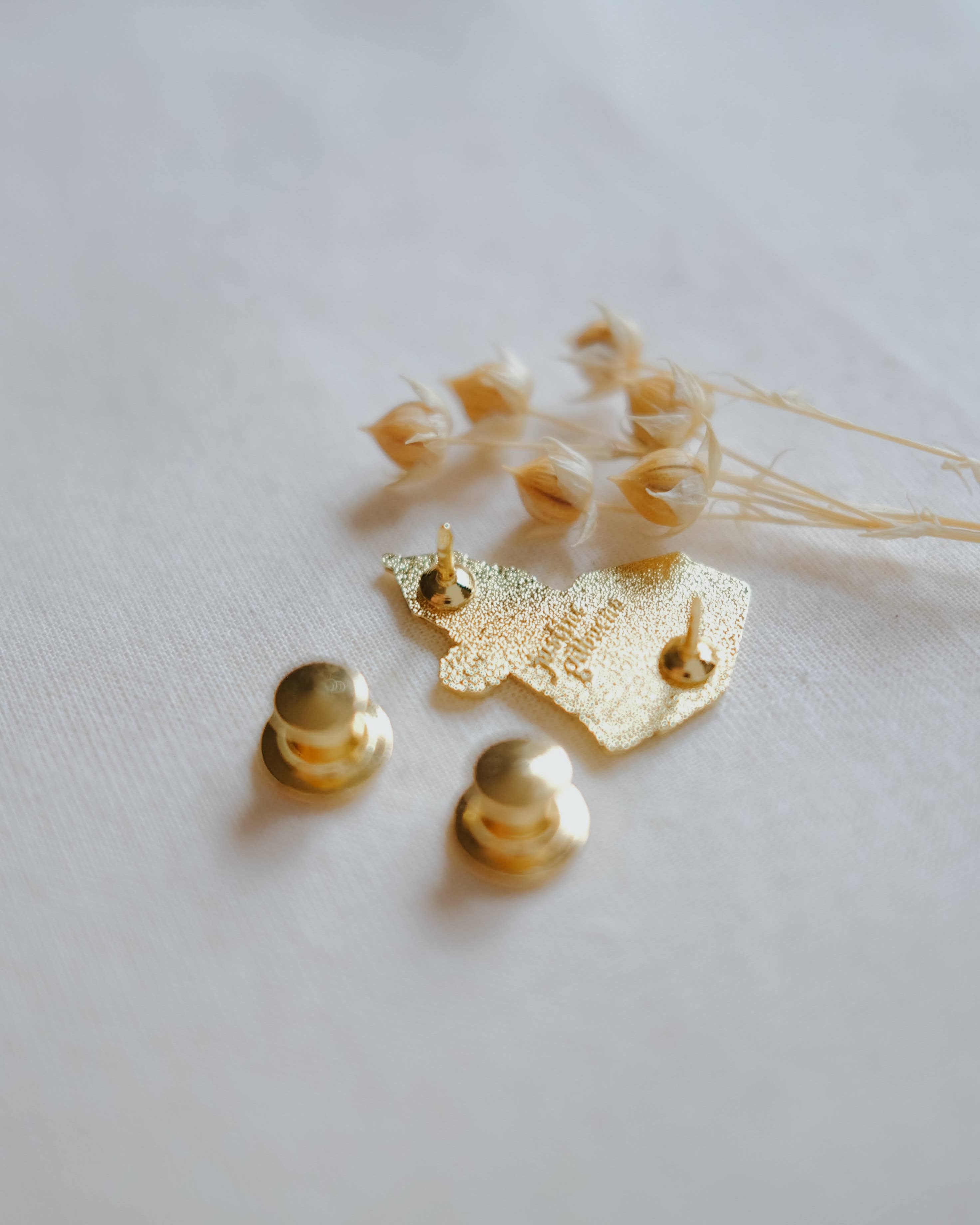 Lighthouse Bookshop Pin