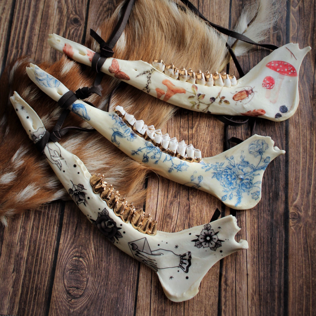 Hanging Decorative Deer Jawbone