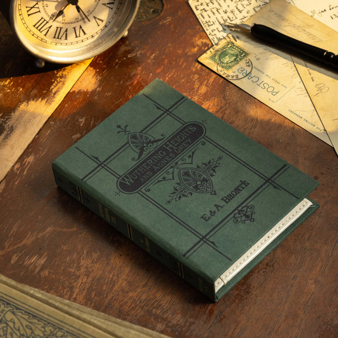Classics of Literature Passport/Notebook Wallet