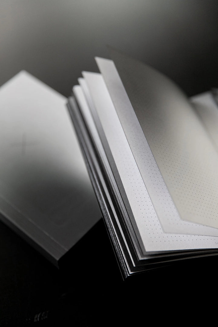 Aura Monochrome Notebook