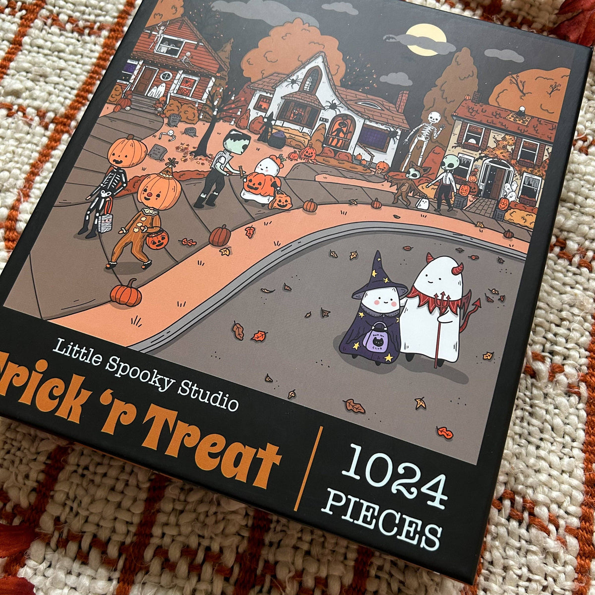 Trick r’ Treat Town 1000 Piece Puzzle