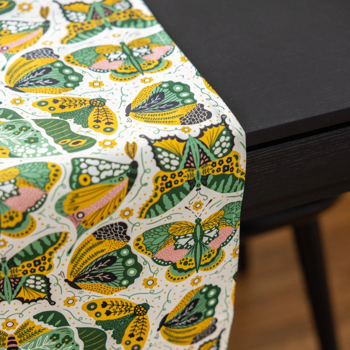 Gingiber Spring Butterfly Table Runner