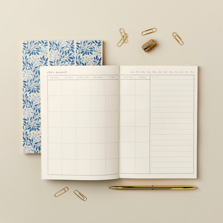 Blue Flora Weekly Planner - Undated