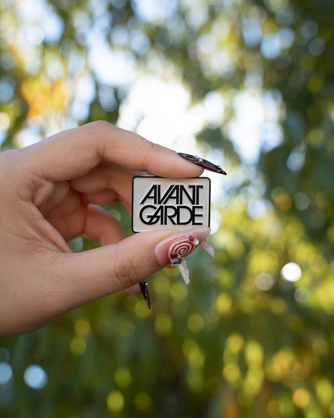 Avant Garde Pin