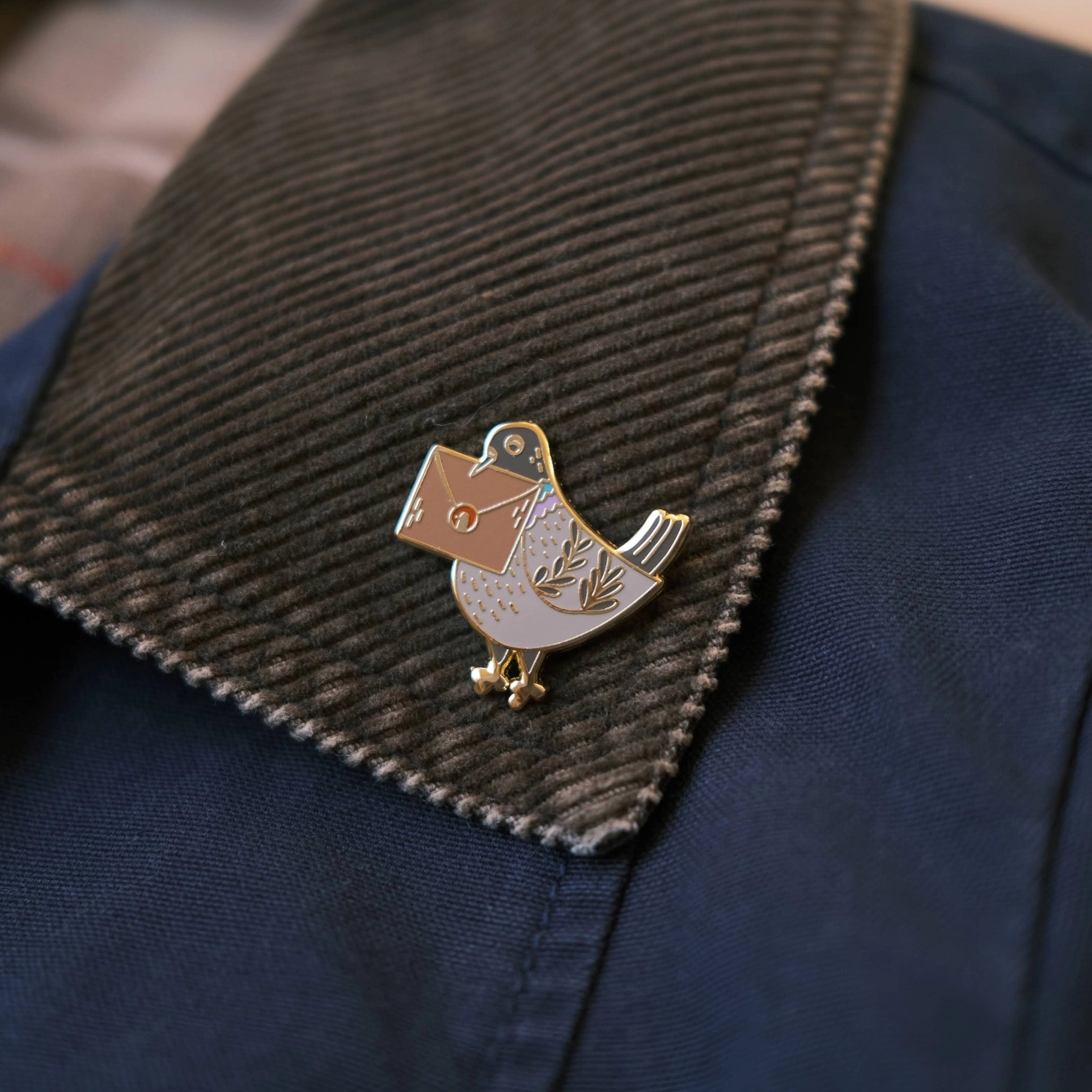 Pigeon Messenger Pin