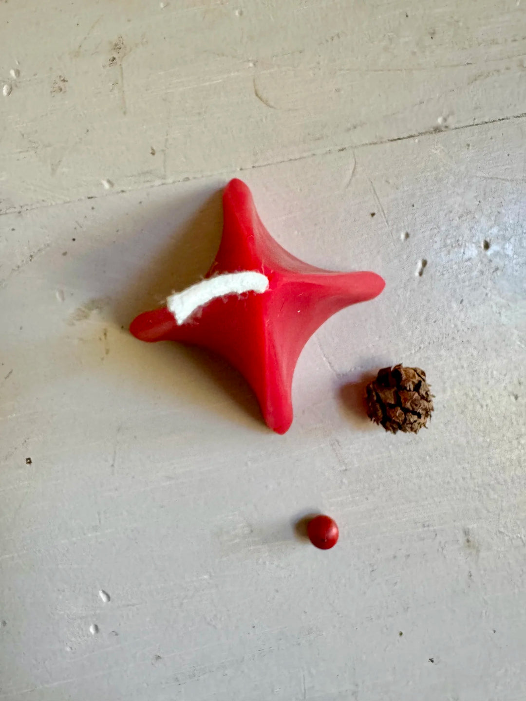 Void Beeswax Candle - Red