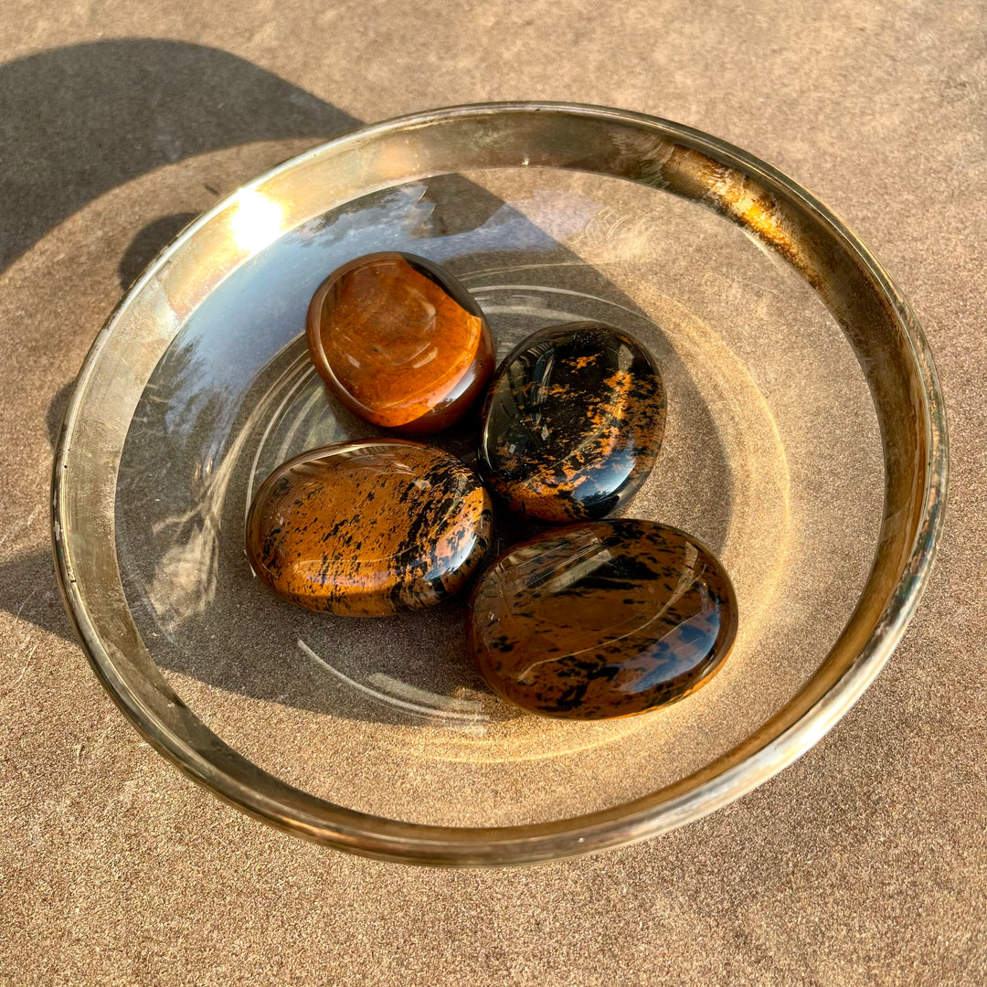 Mahogany Obsidian - Pillow Palm Stone