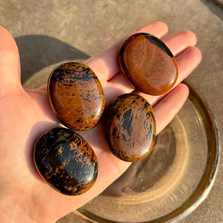 Mahogany Obsidian - Pillow Palm Stone