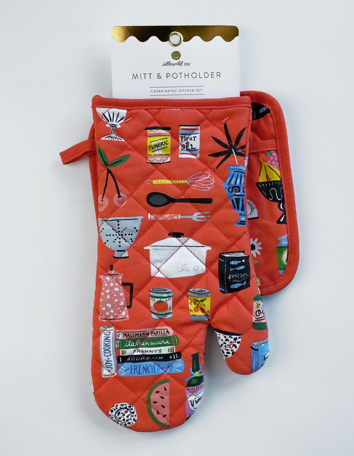 Red Kitchen Shelf Oven Mitt + Pot Holder Set