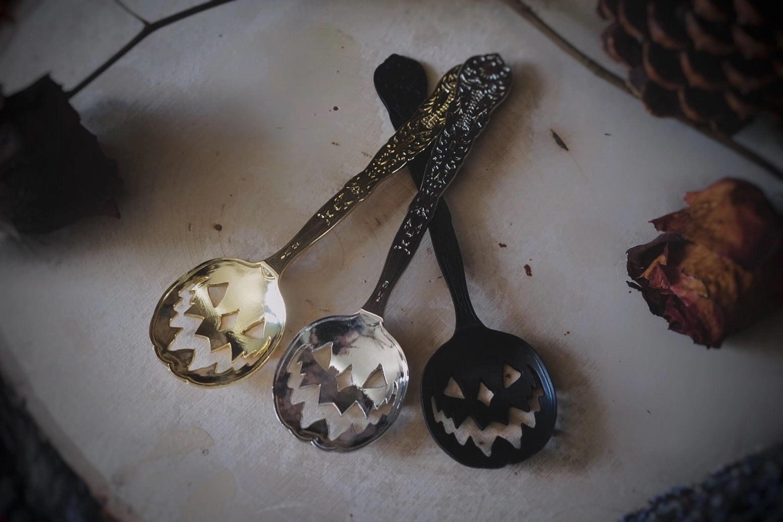 Haunted Hallows Tea Spoons - Gold