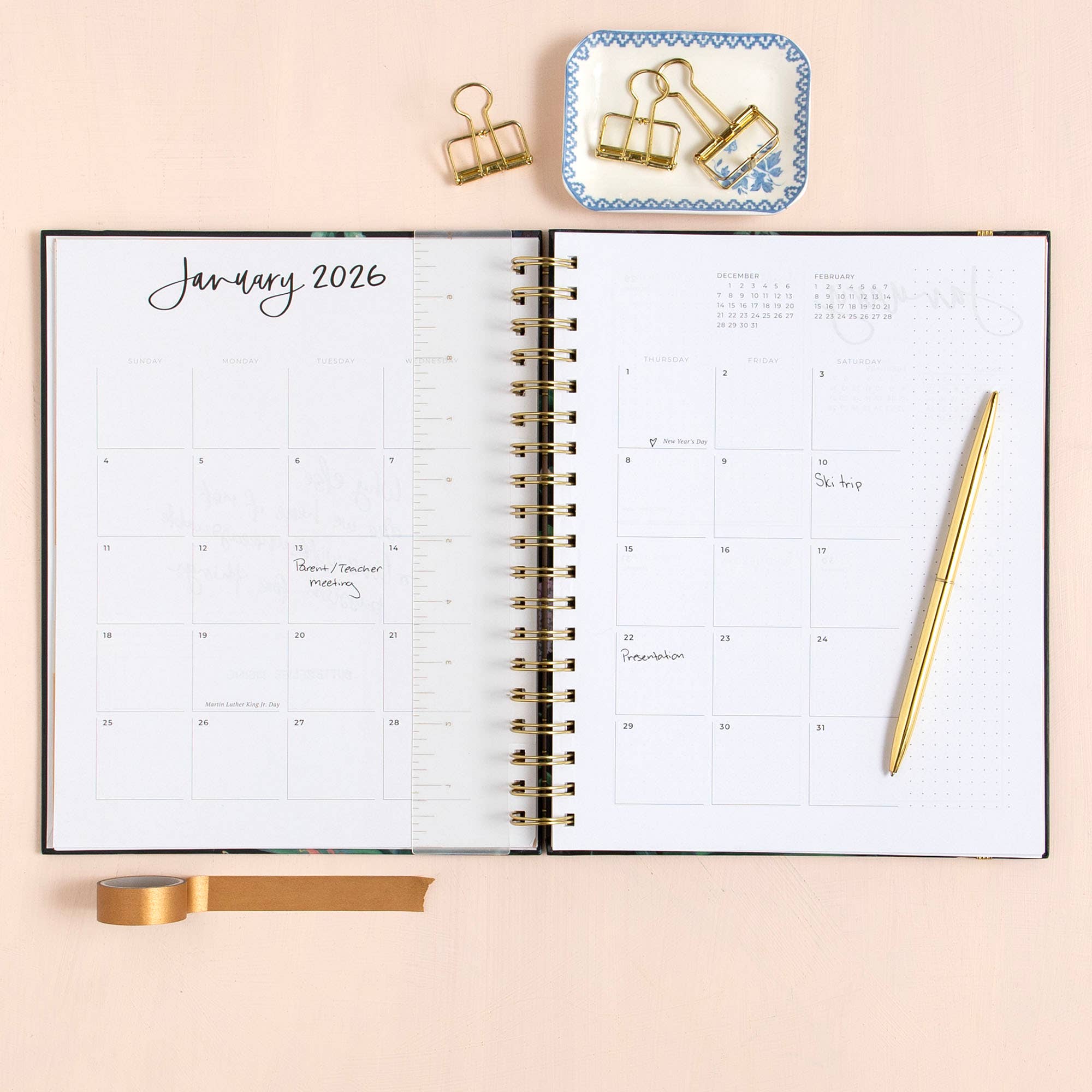 Dark Riverbend Floral Planner: 2026 Calendar Year