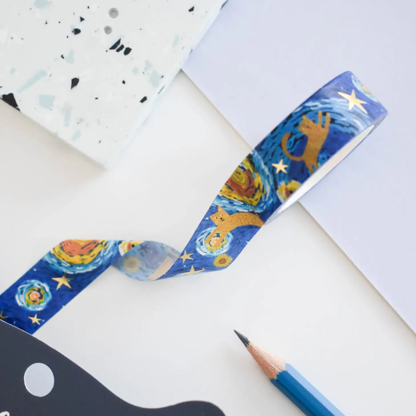 The ‘cat artist' wash tape range is a feline reimagining of some of the greatest artists of all time in stationery form.  The 'vincat' tape is a feline interpretation of artwork by, Vincent van Gogh (1853-1890) now reimagined as 'Vincat van Gogh.’