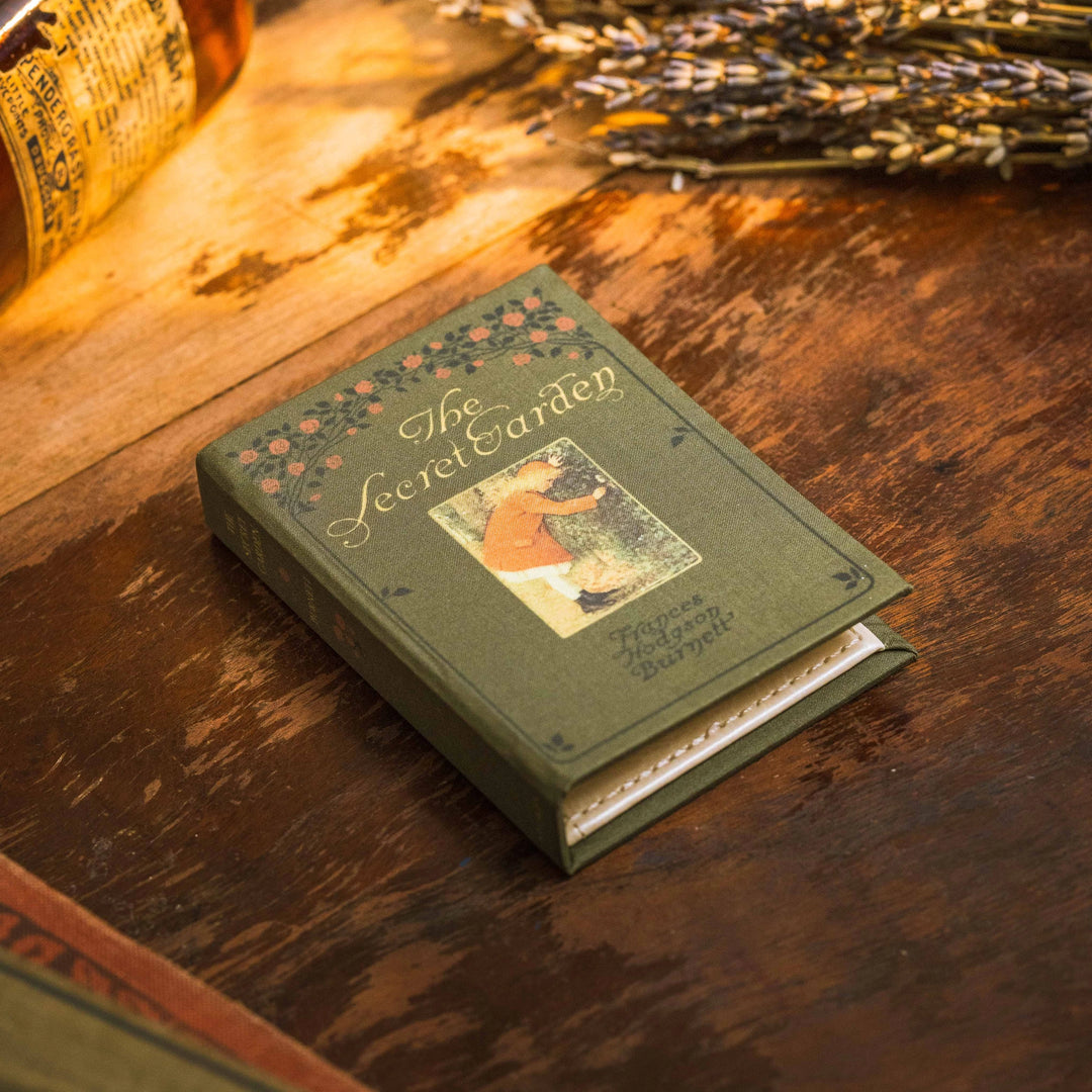 Classics of Literature Passport/Notebook Wallet