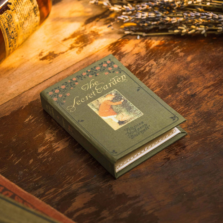 Classics of Literature Passport/Notebook Wallet