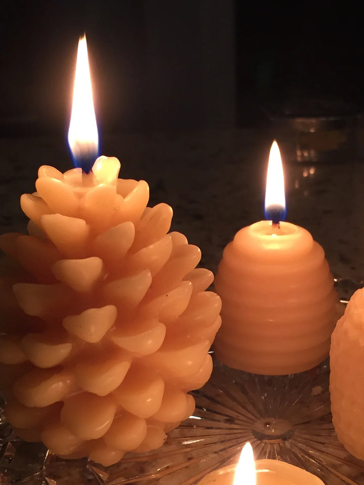 Pinecone Beeswax Candle - Natural