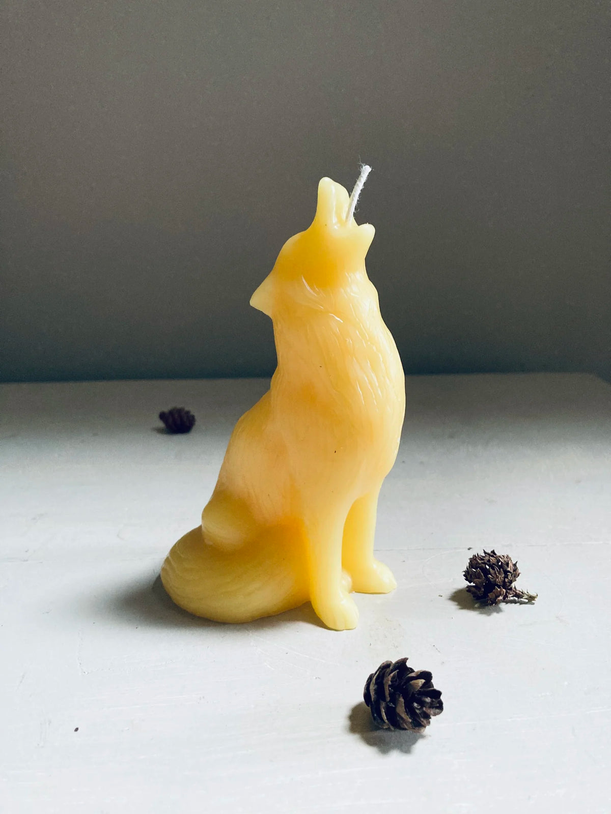 Wolf Beeswax Candle - Natural