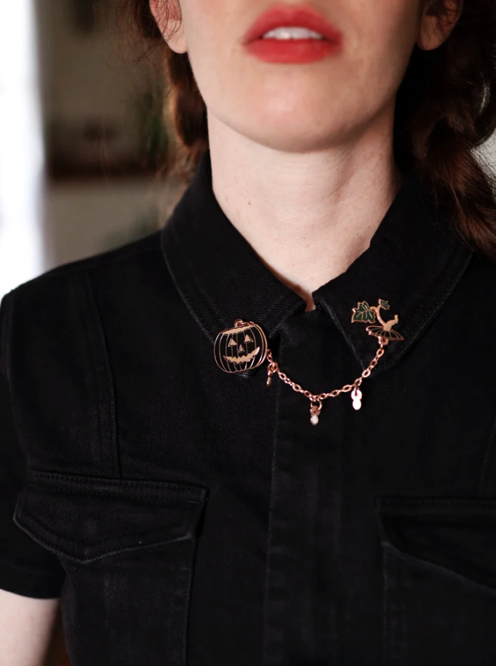 Jack-O-Lantern Chain Brooch Pin - Orange