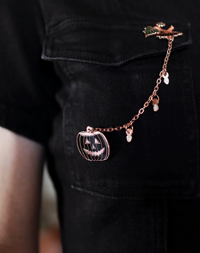Jack-O-Lantern Chain Brooch Pin