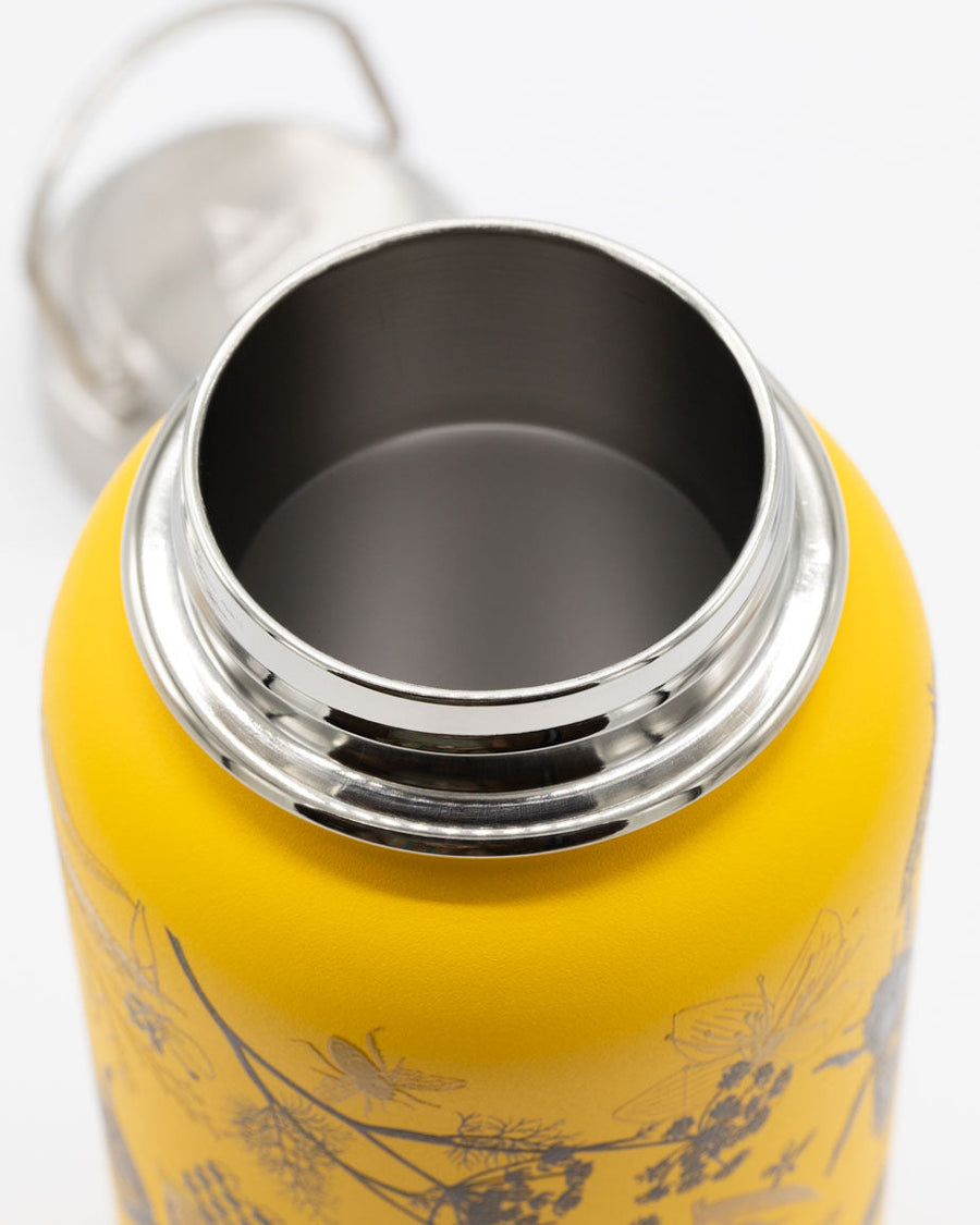Cognitive Surplus Honey Bee Water Bottle - Thumbnail 4