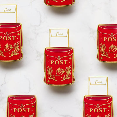 Vintage Postbox Pin (interactive)