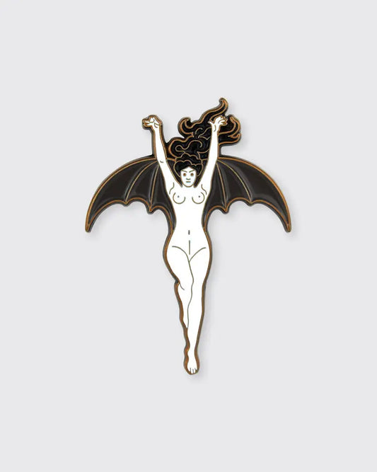 La Femme Chauve-Souris Pin